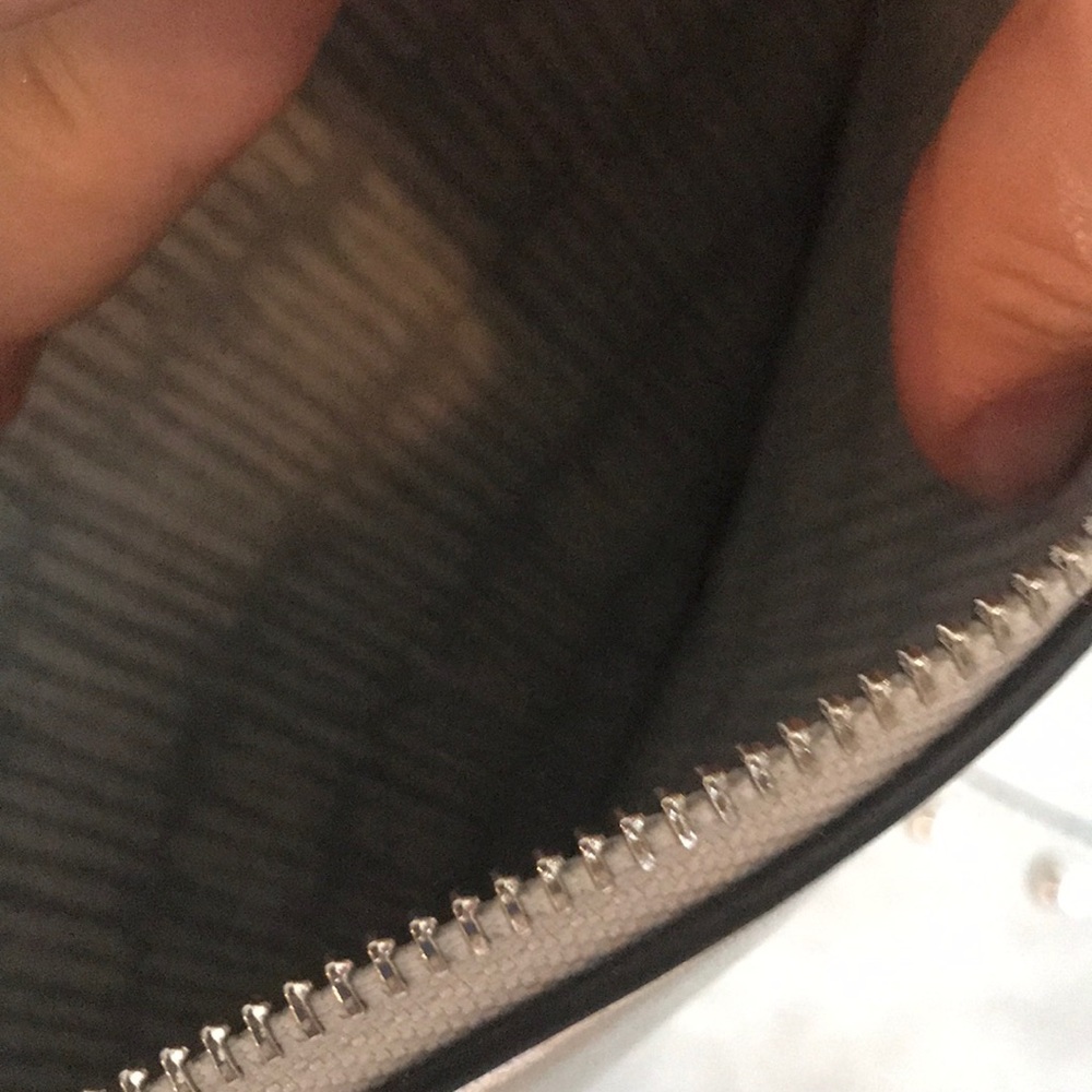 Purse - Picture 2 of 5